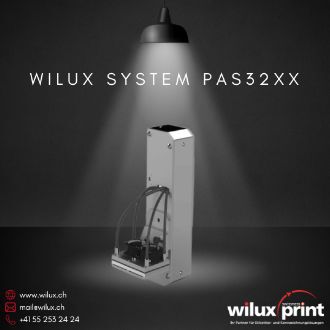 Detailansicht des Düsenadapters der WILUX System PAS32XX Etikettieranlage für präzise, berührungslose Etikettenapplikation im Durchlauf.