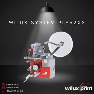 Der Etikettierer WILUX System PLS32XX mit leistungsstarkem Heissprägesystem für schnelle und flexible Etikettierung von Produkten, ideal für den Einsatz im Durchlauf oder Stillstand.