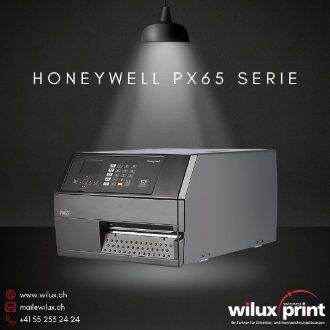 Robuster und fortschrittlicher Honeywell PX65 Industriedrucker mit digitaler Anzeige unter dem Lichtschein eines Scheinwerfers, präsentiert von WILUX PRINT