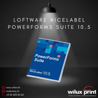 Verpackung der Loftware NiceLabel PowerForms Suite 10.5, dargestellt unter einem Spotlight, mit dem WILUX PRINT Logo und Kontaktdaten, symbolisiert professionelle Etikettendesign- und Druckautomatisierungslösungen.