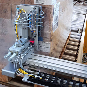 WILUX PRINT Blog Labeling Machines Pallet Labeling - Pallets getting labeled automatically