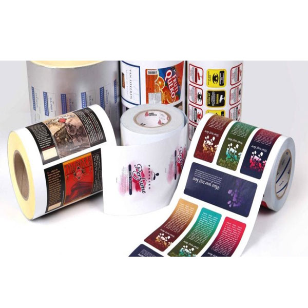 Printed labels digital on roll in various shapes, sizes and materials